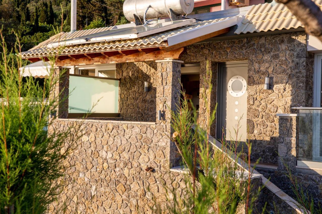 Black Rocks Family, Luxury Seafront Beach Maisonette Agios Gordios  Exterior photo