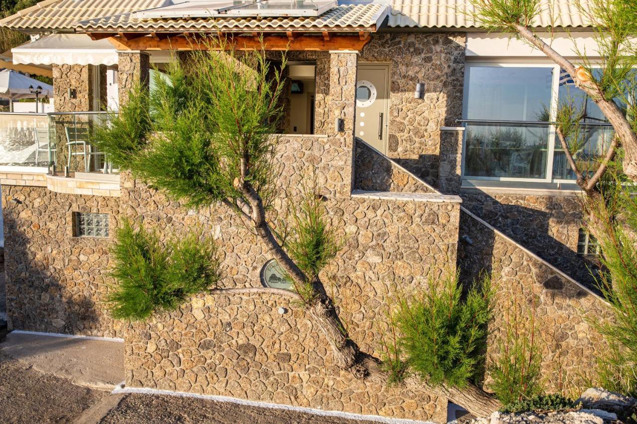 Black Rocks Family, Luxury Seafront Beach Maisonette Agios Gordios  Exterior photo
